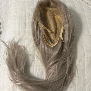 Gorgeous Wig in Mushroom/Gray Blonde